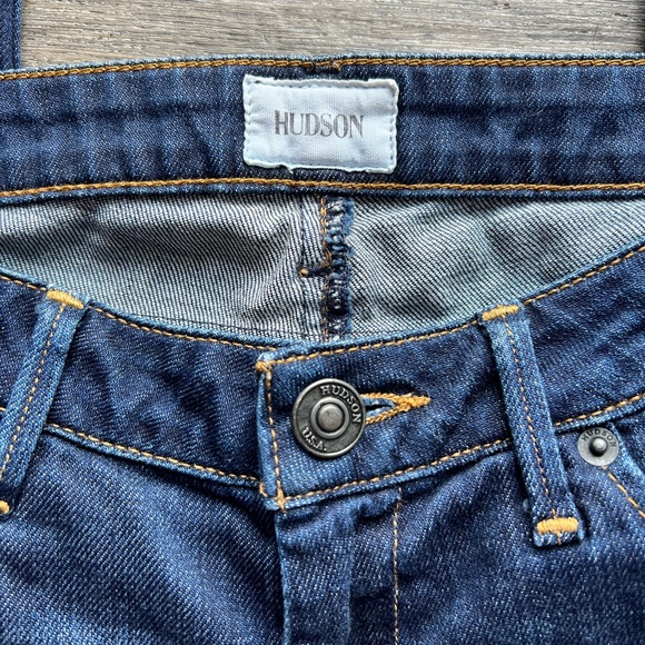 Women's Hudson Collin Flap Straight Jeans. In a dark wash. Size 25 - Picture 4 of 9